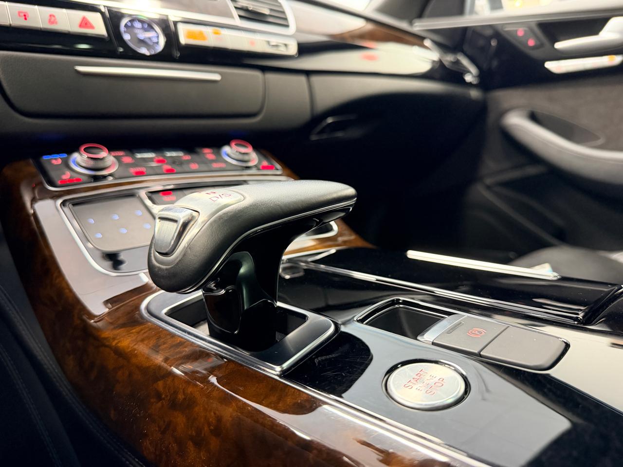 Audi A8 L  2016