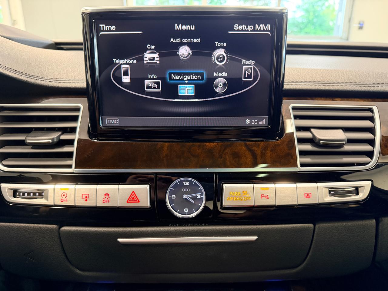 Audi A8 L  2016