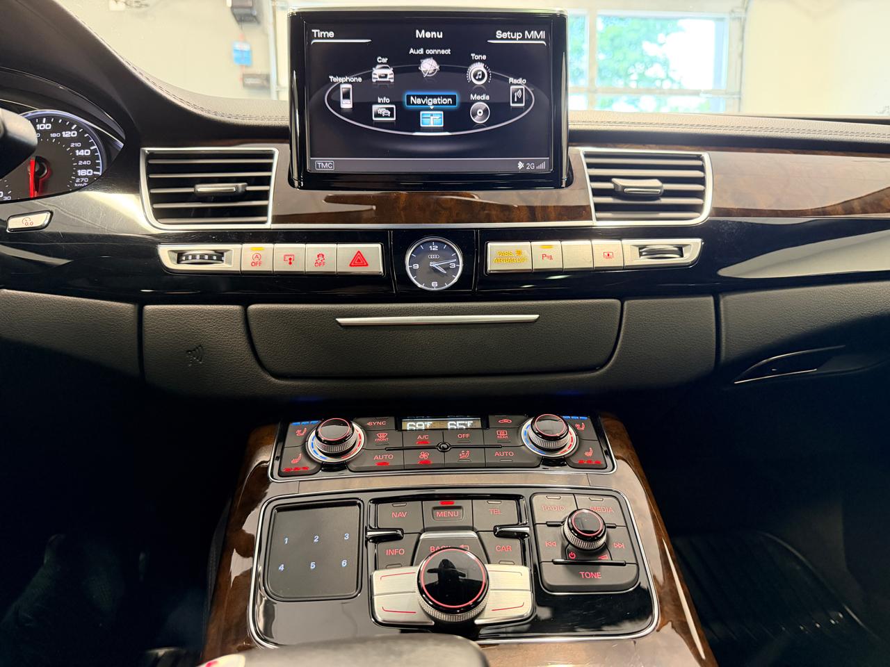 Audi A8 L  2016