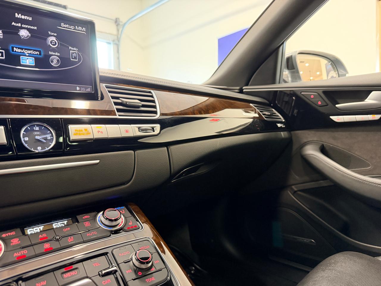 Audi A8 L  2016