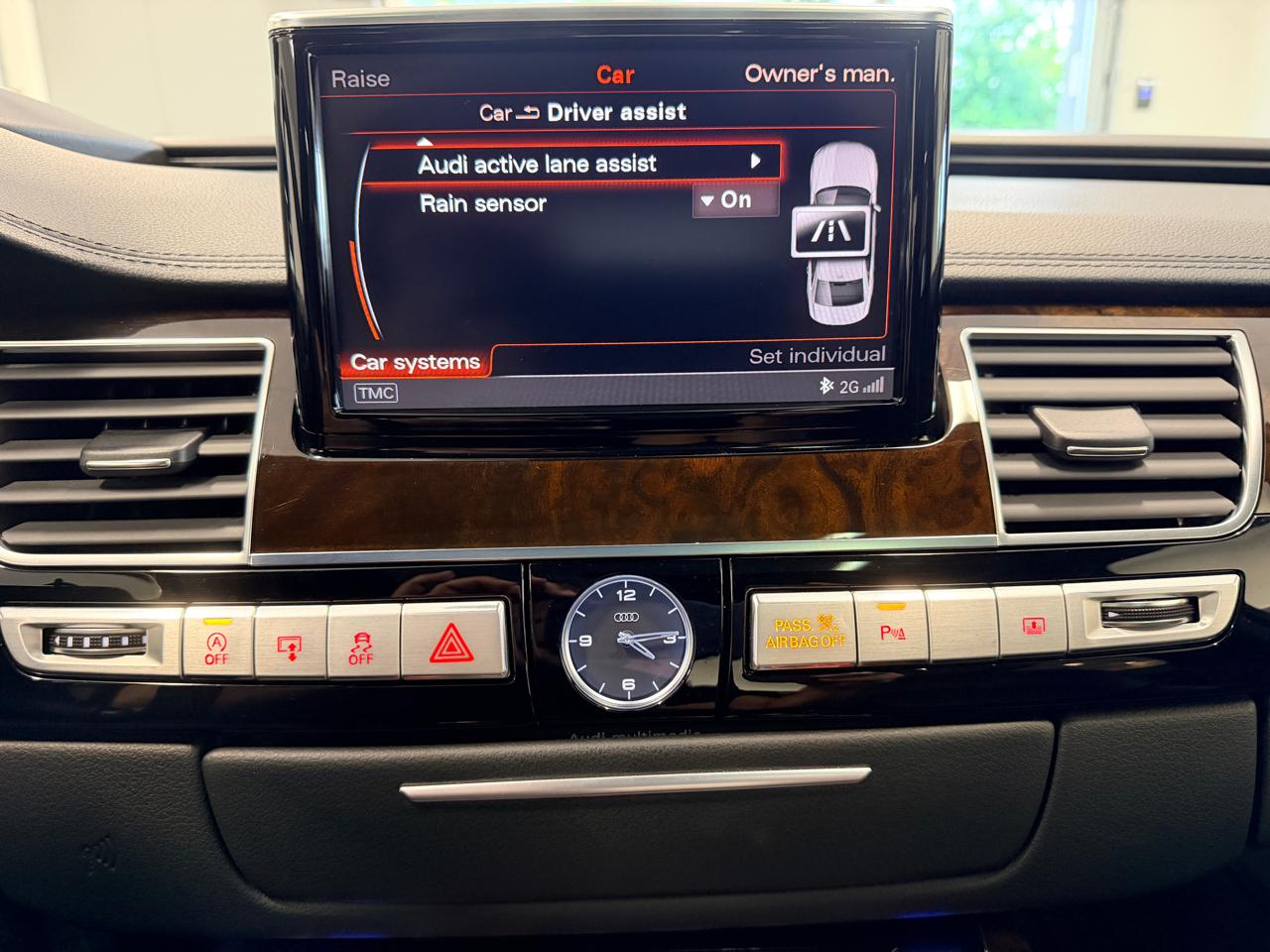 Audi A8 L  2016