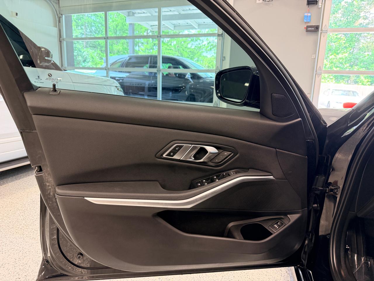 BMW 3 Series  2019