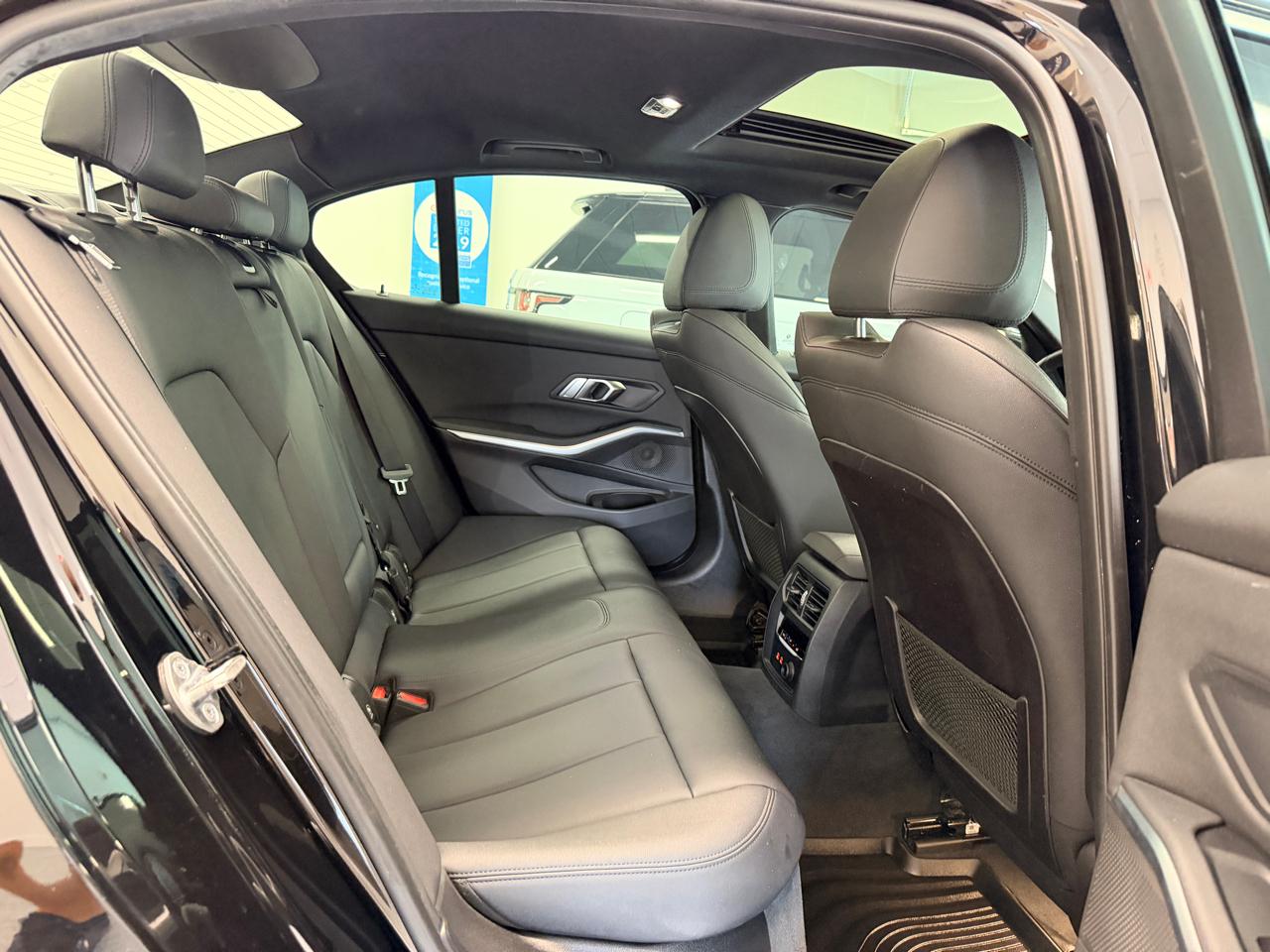 BMW 3 Series  2019