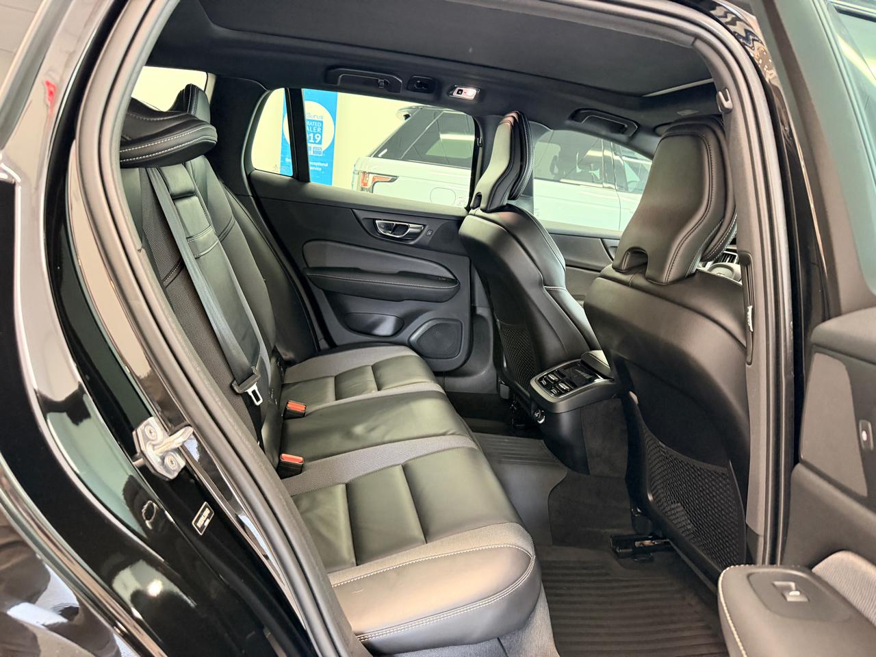 Volvo V60 T5 FWD R-Design 2020