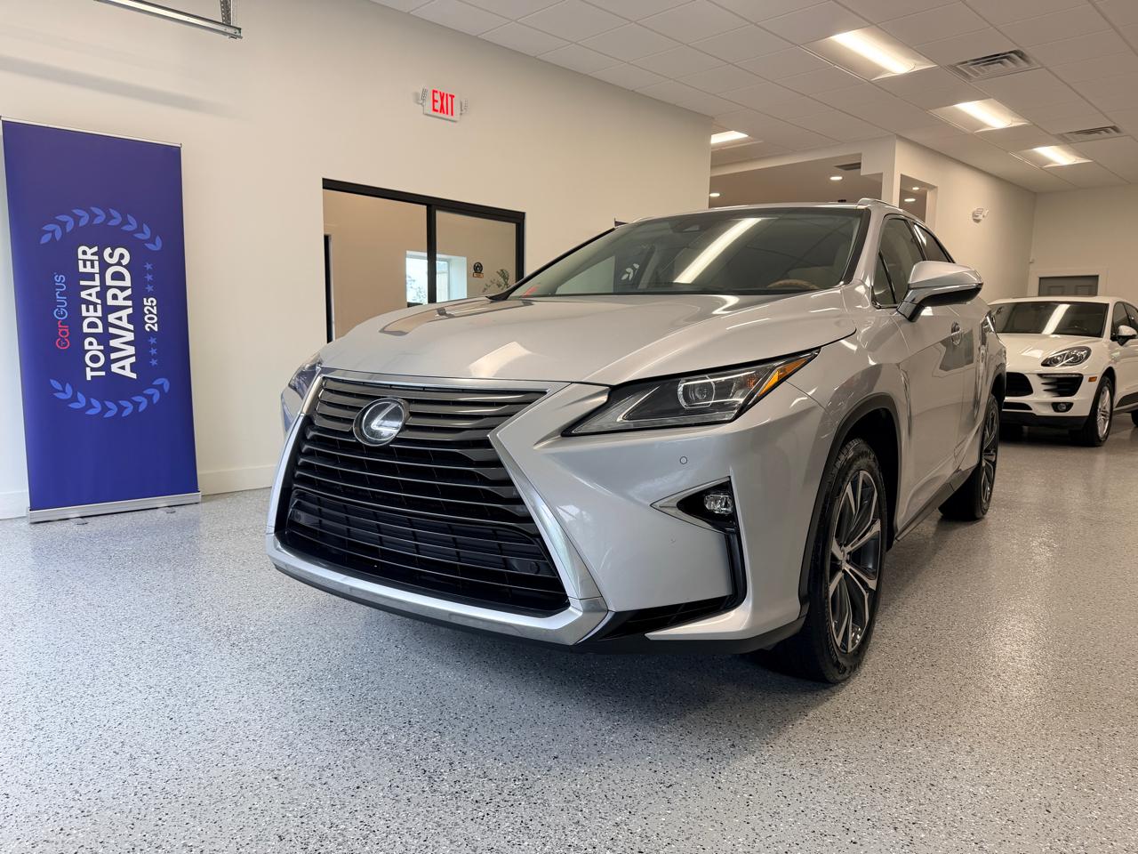 Lexus RX  2019