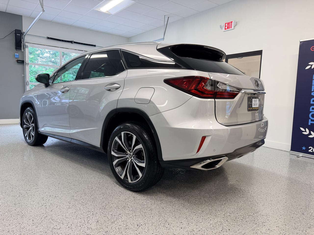 Lexus RX  2019