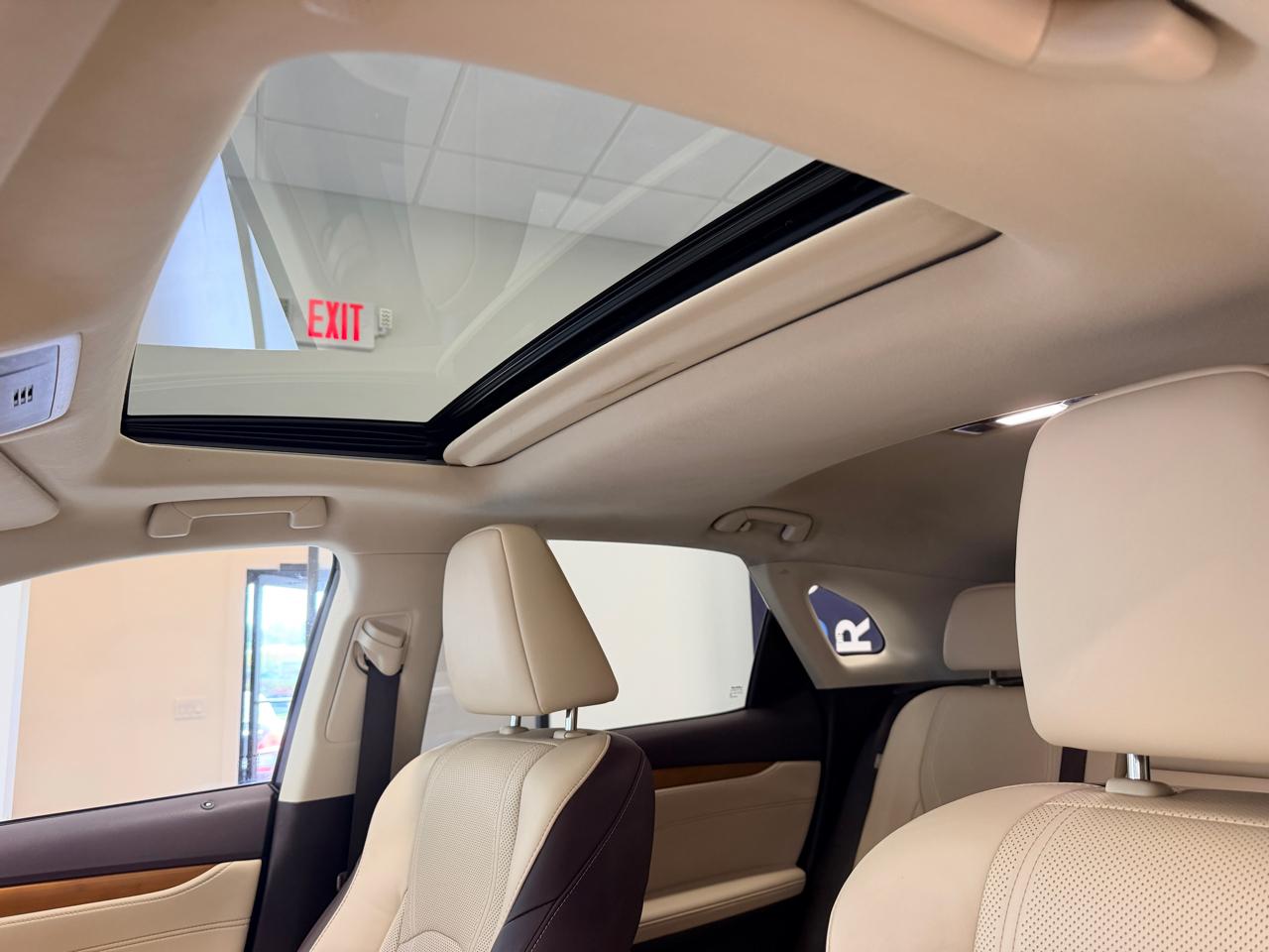 Lexus RX  2019