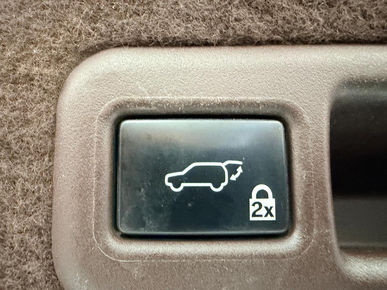 Lexus RX  2019