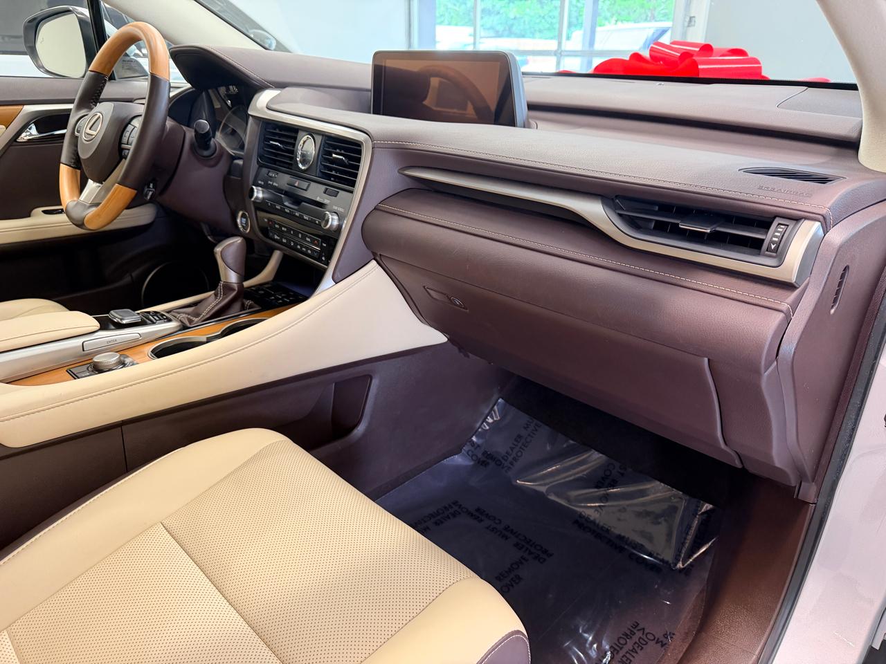 Lexus RX  2019