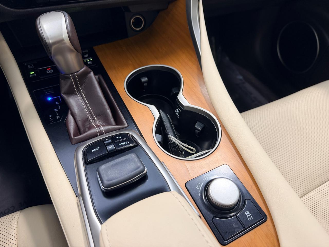 Lexus RX  2019