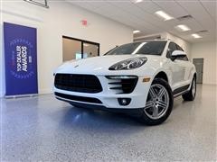 2017 Porsche Macan 