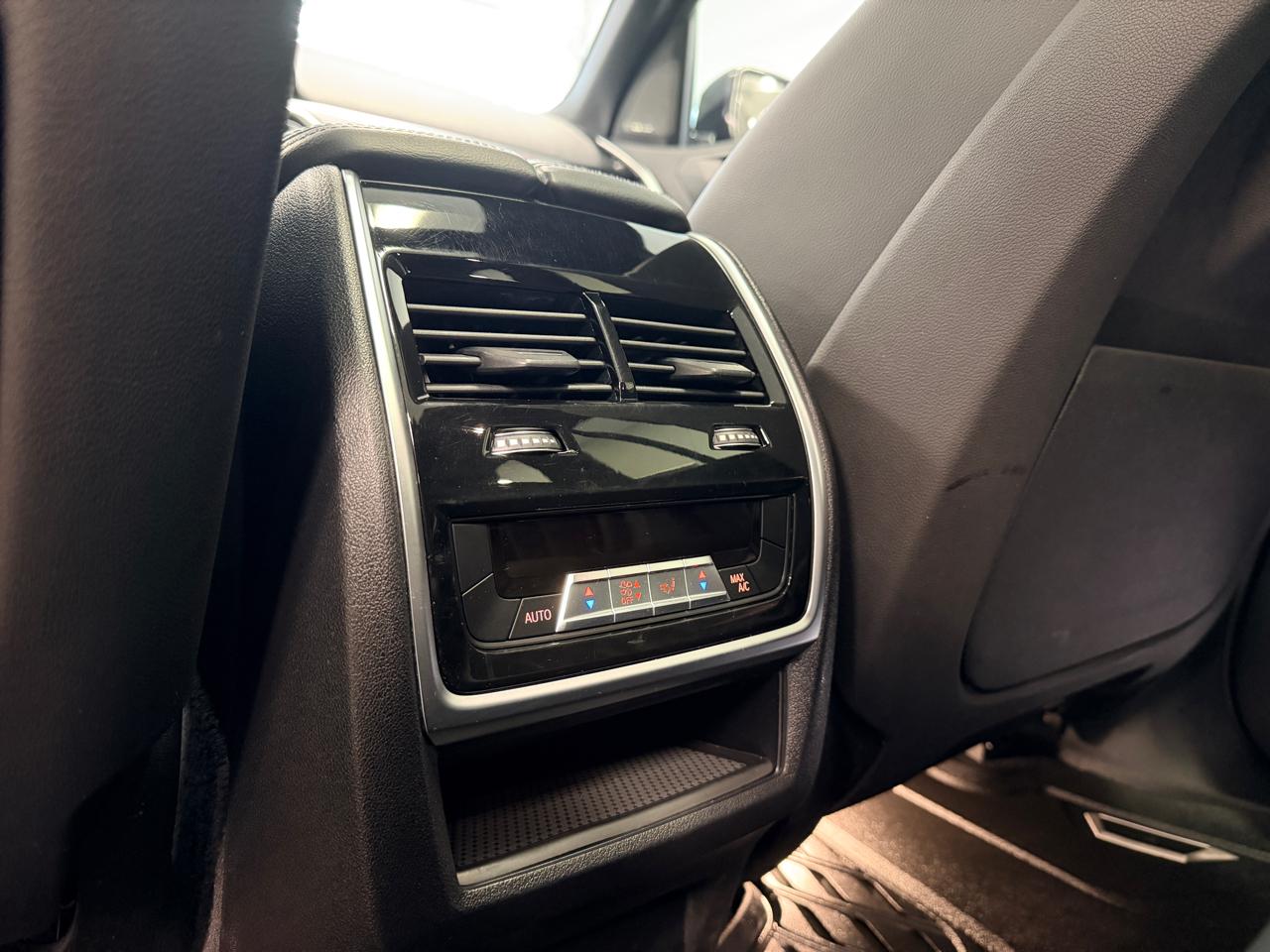 BMW X5  2019