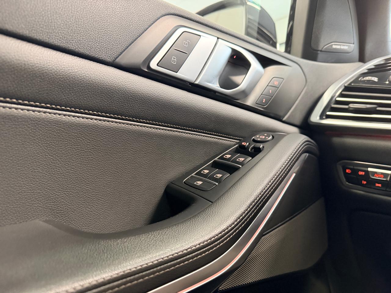 BMW X5  2019