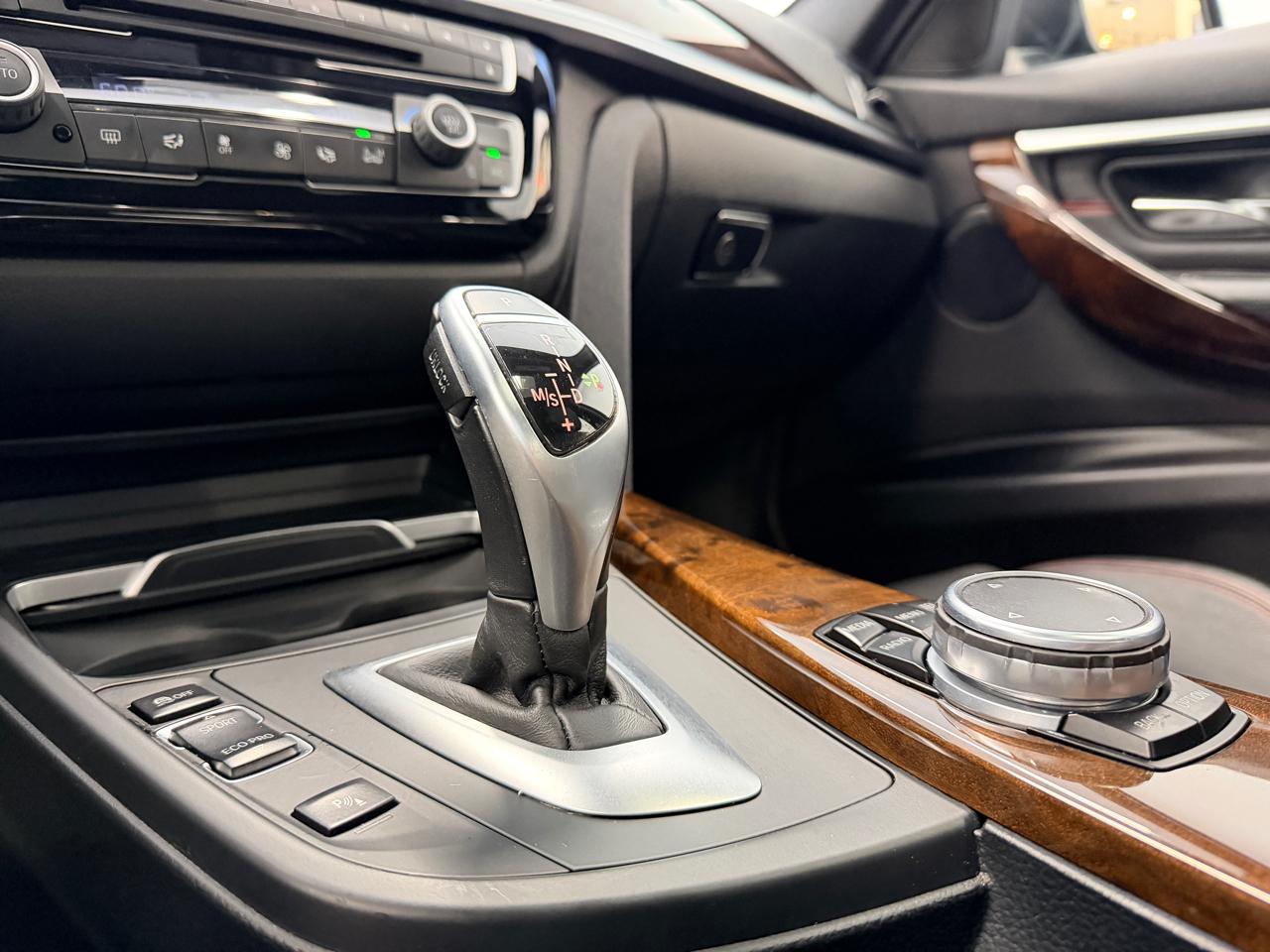 BMW 3 Series  2016