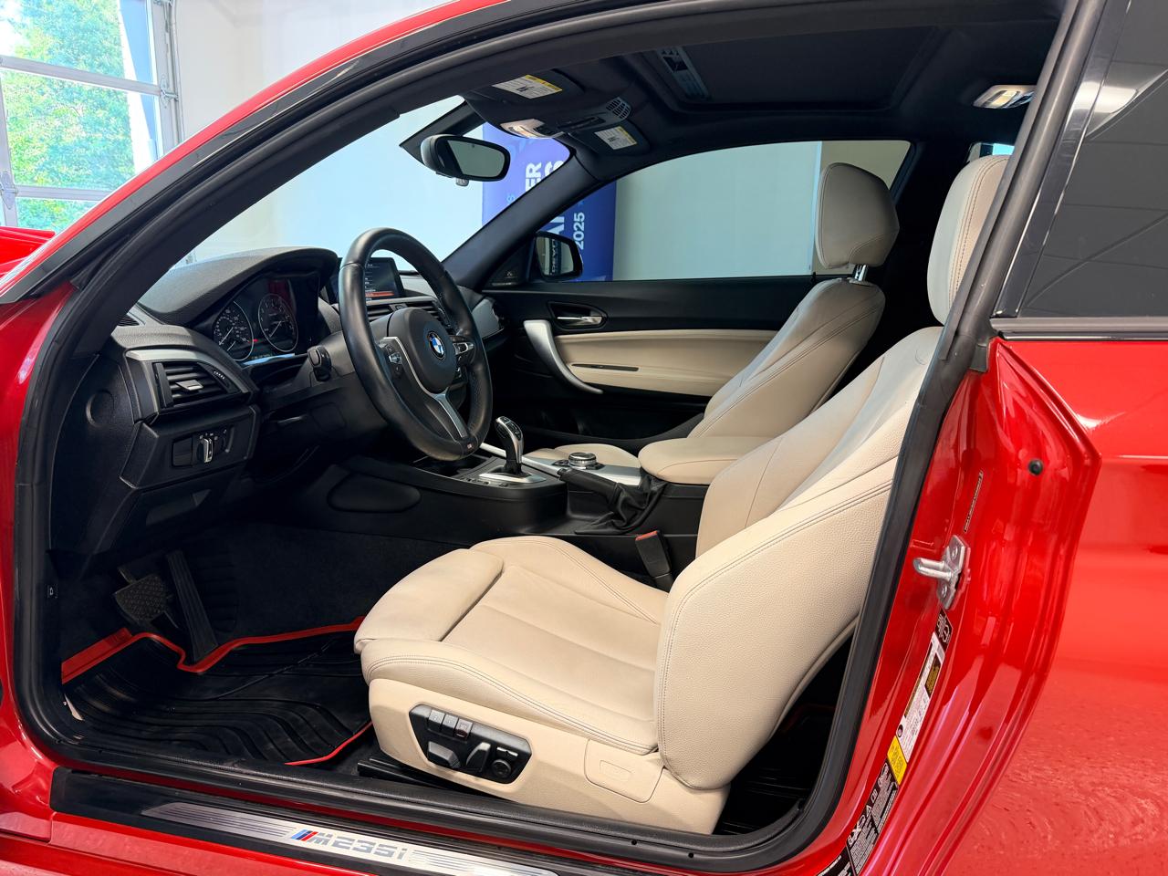 BMW 2 Series 2dr Cpe M235i xDrive AWD 2015