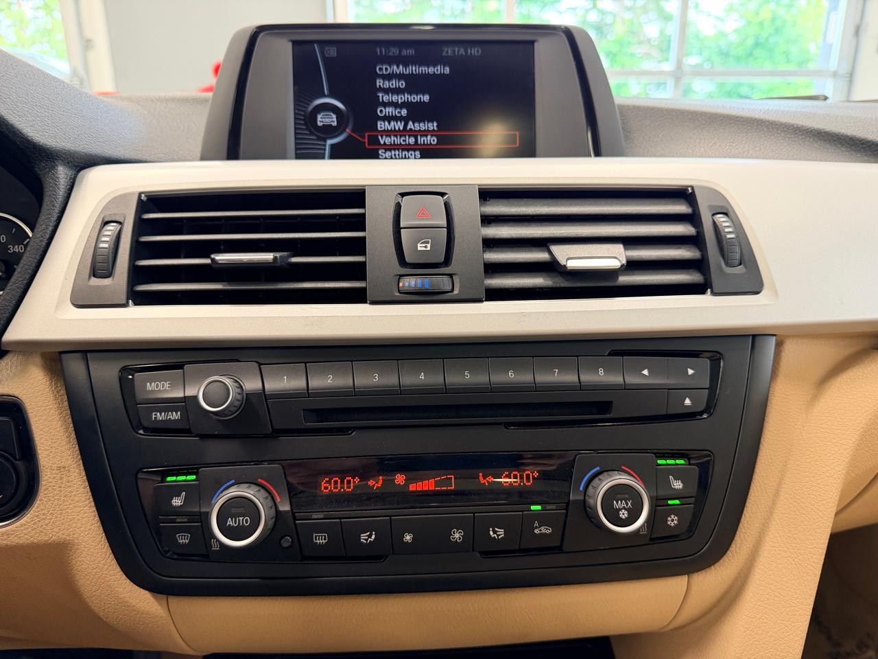 BMW 3 Series 4dr Sdn 328i RWD 2012