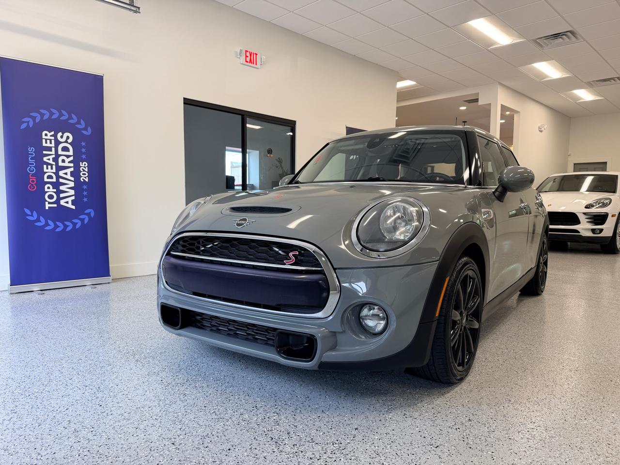 MINI Hardtop 4 Door  2019