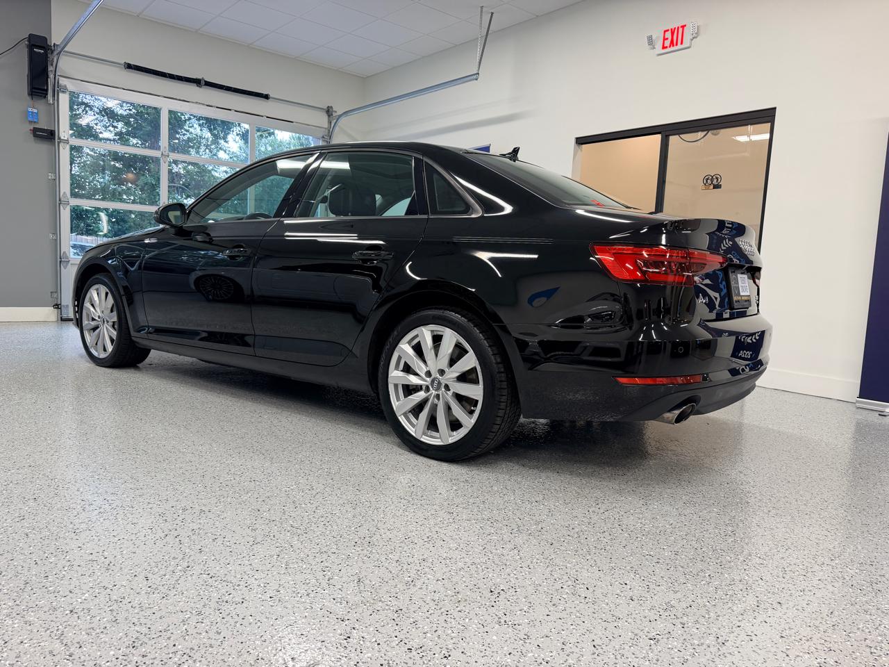 Audi A4 2.0 TFSI Auto Premium quattro AWD 2017