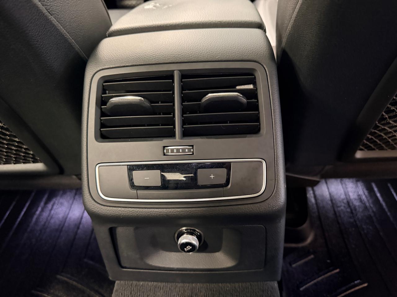 Audi A4 2.0 TFSI Auto Premium quattro AWD 2017