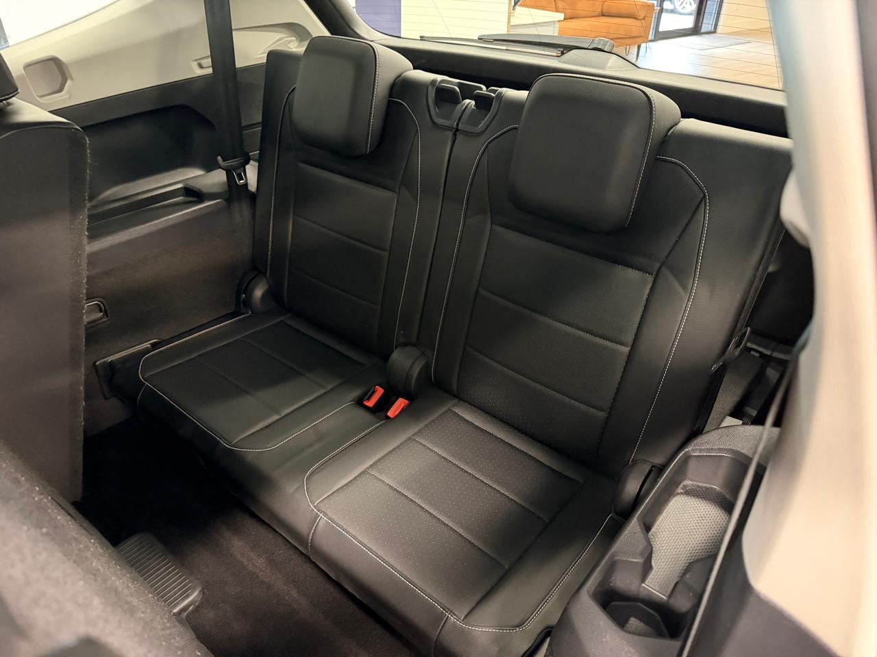 Volkswagen Tiguan 2.0T SE FWD 2021