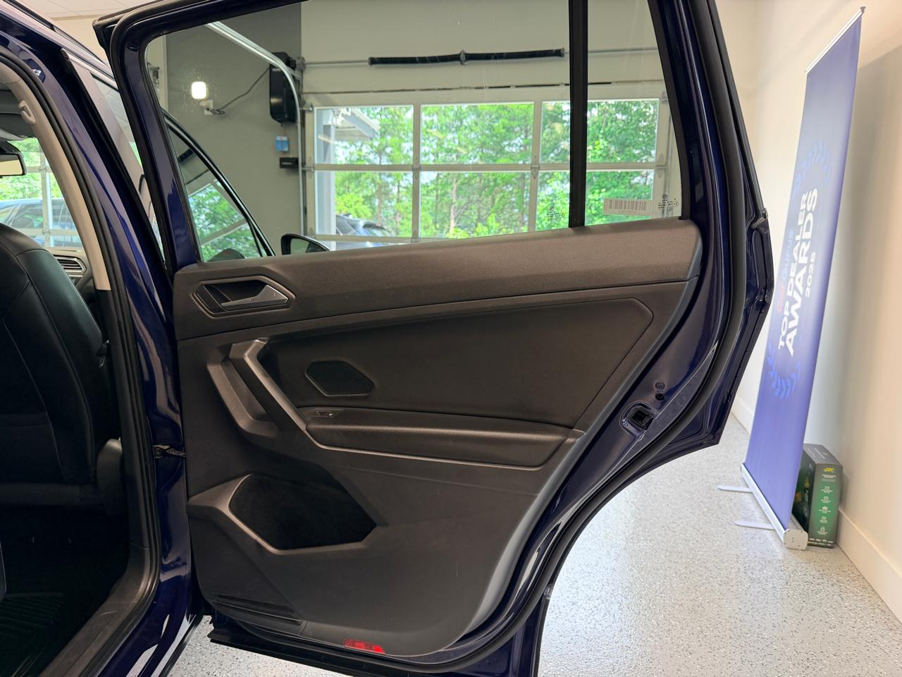Volkswagen Tiguan 2.0T SE FWD 2021