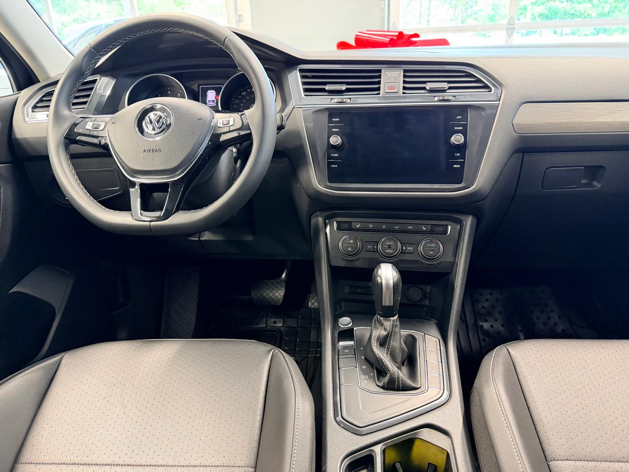Volkswagen Tiguan 2.0T SE FWD 2021