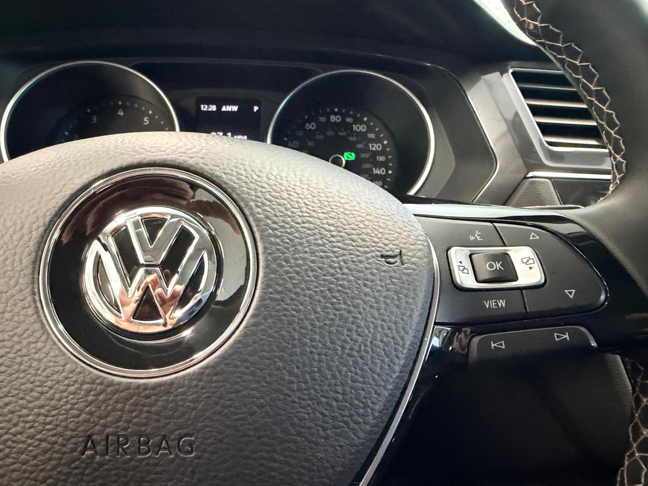 Volkswagen Tiguan 2.0T SE FWD 2021