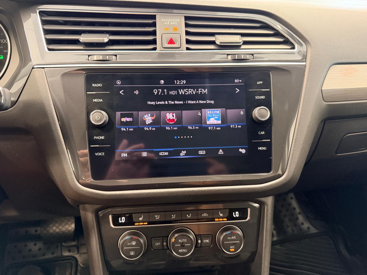 Volkswagen Tiguan 2.0T SE FWD 2021