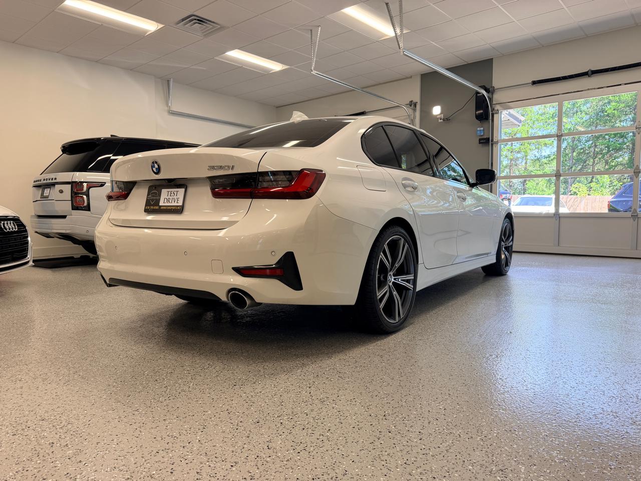 BMW 3 Series  2022