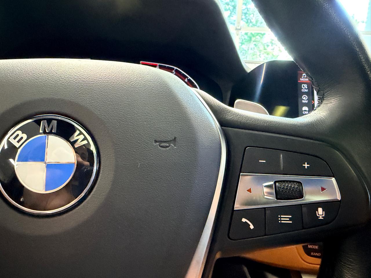 BMW 3 Series  2022