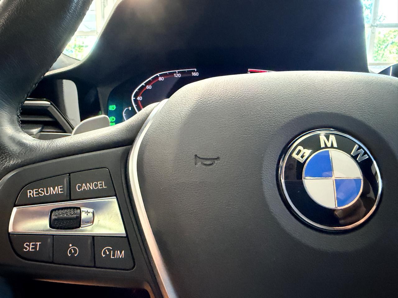 BMW 3 Series  2022