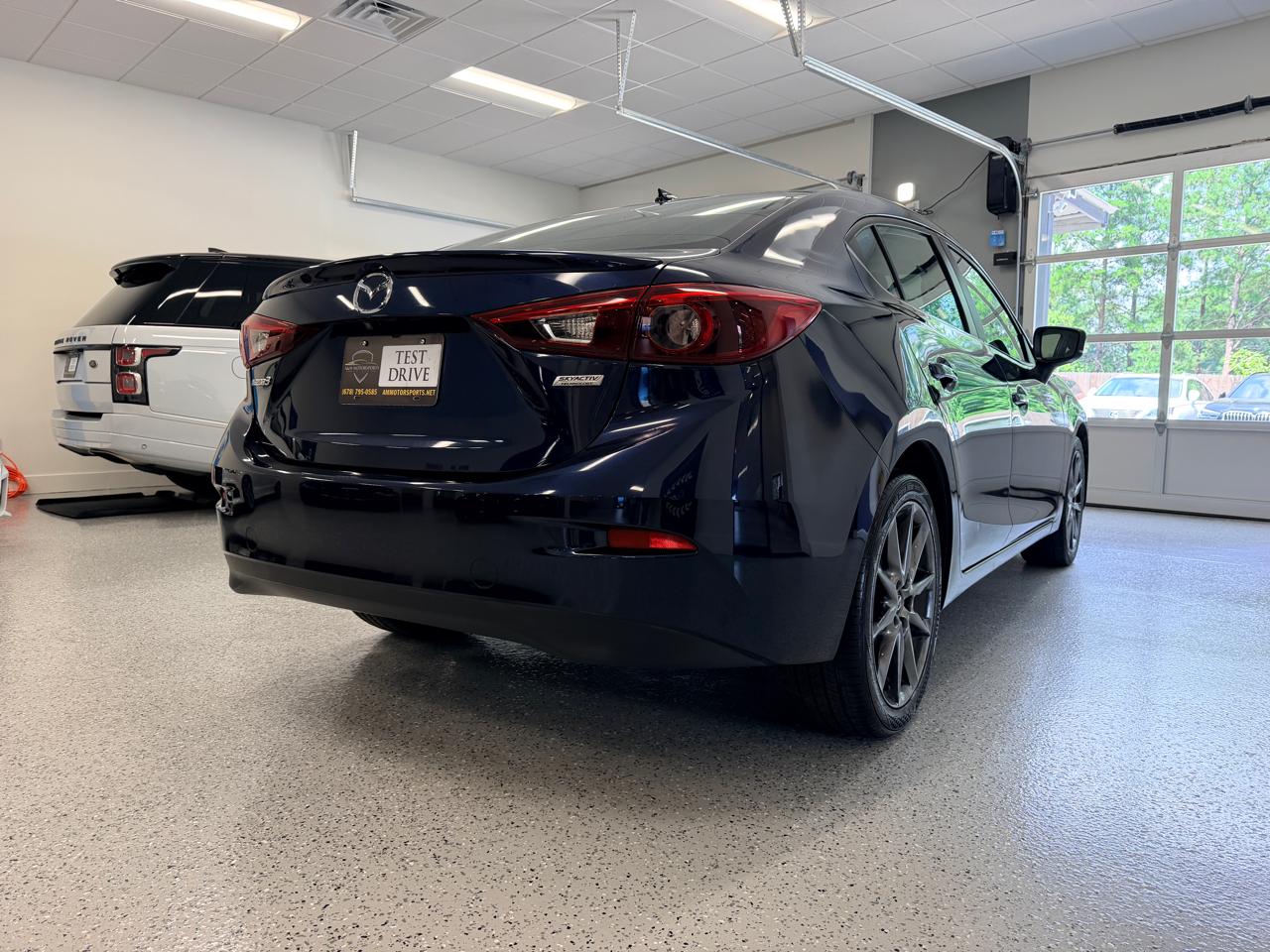 Mazda Mazda3 4-Door Grand Touring Manual 2018