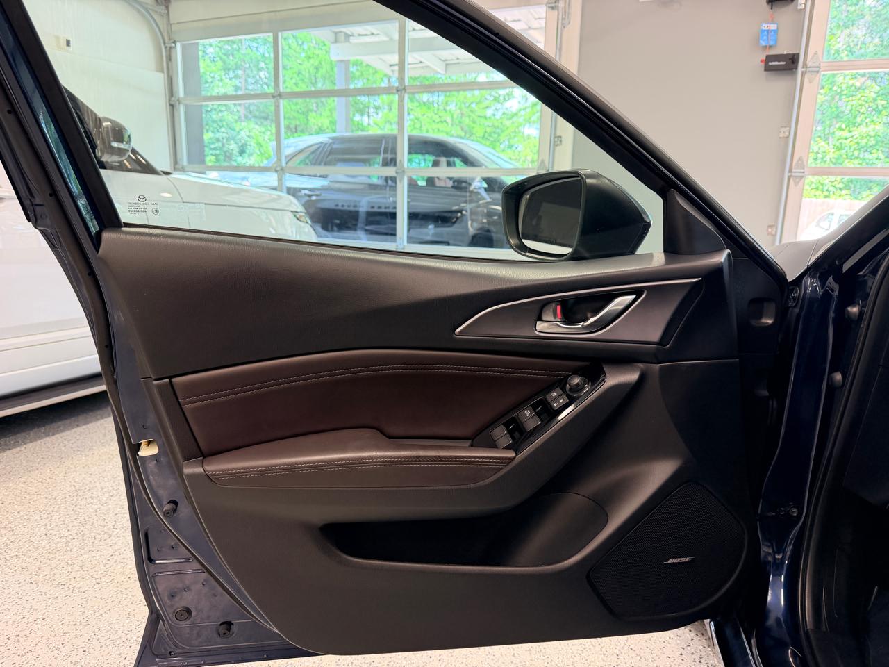 Mazda Mazda3 4-Door Grand Touring Manual 2018