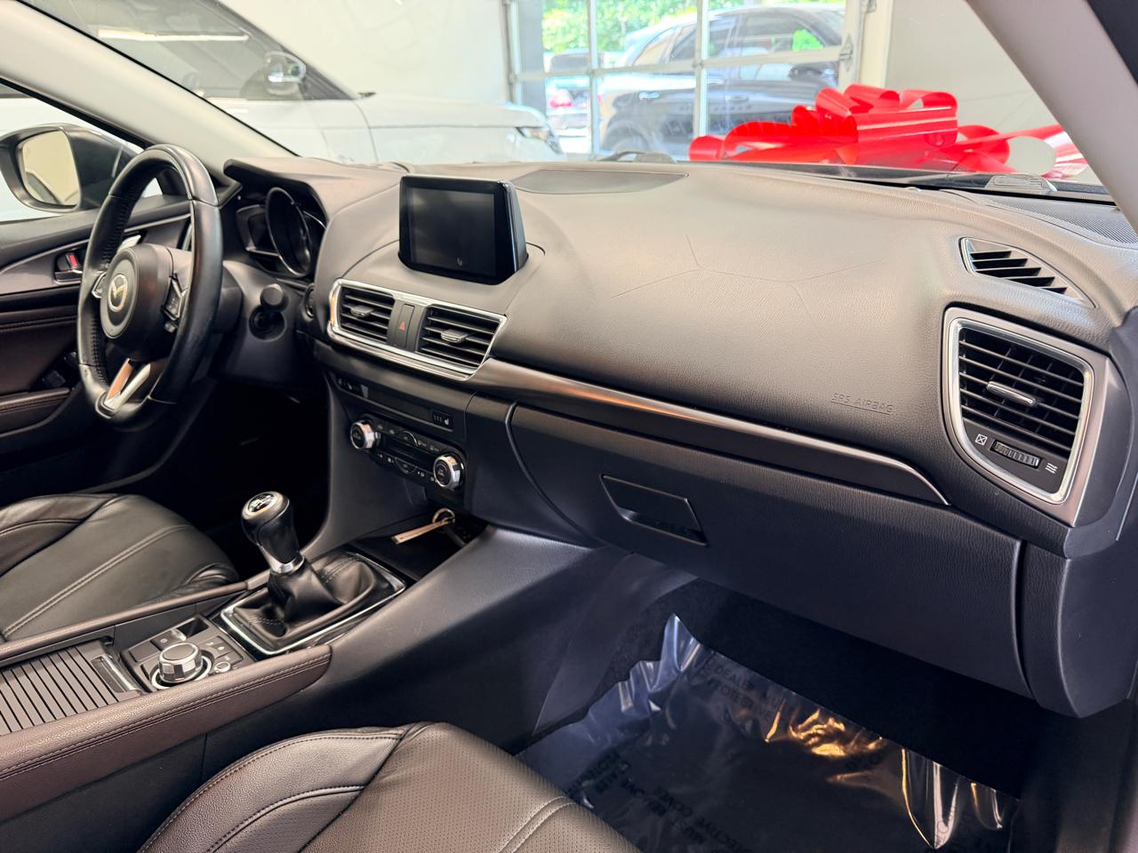 Mazda Mazda3 4-Door Grand Touring Manual 2018