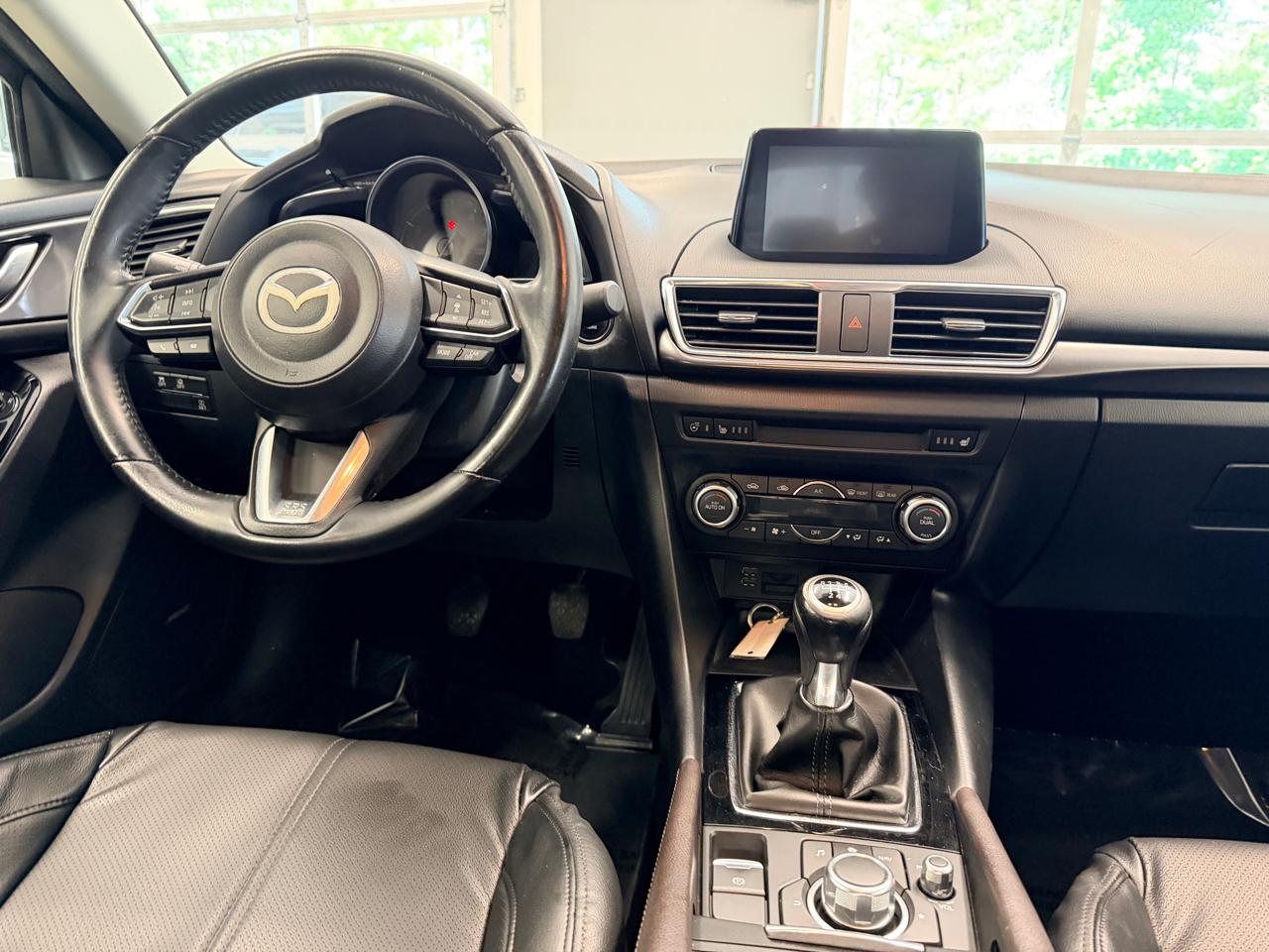 Mazda Mazda3 4-Door Grand Touring Manual 2018