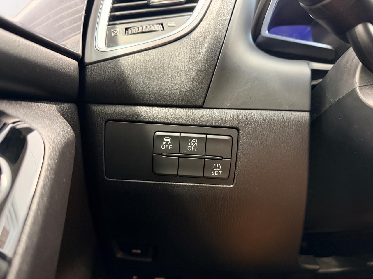 Mazda Mazda3 4-Door Grand Touring Manual 2018