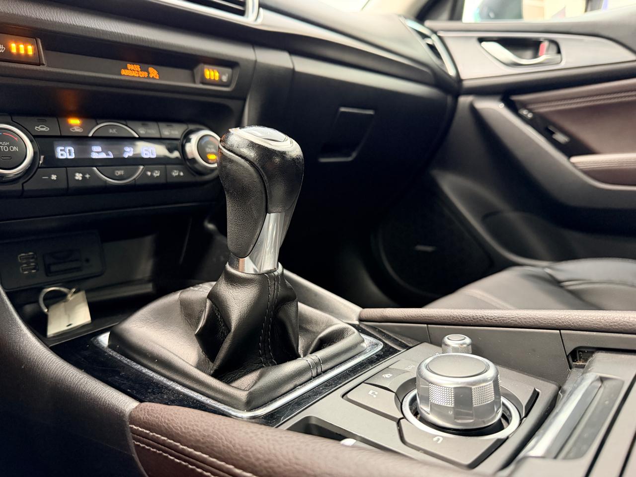 Mazda Mazda3 4-Door Grand Touring Manual 2018