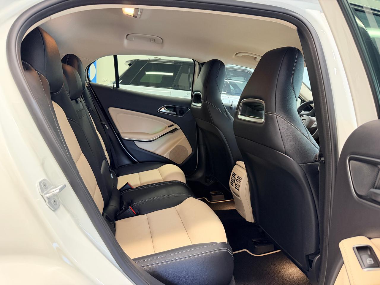 Mercedes-Benz GLA GLA 250 4MATIC SUV 2018