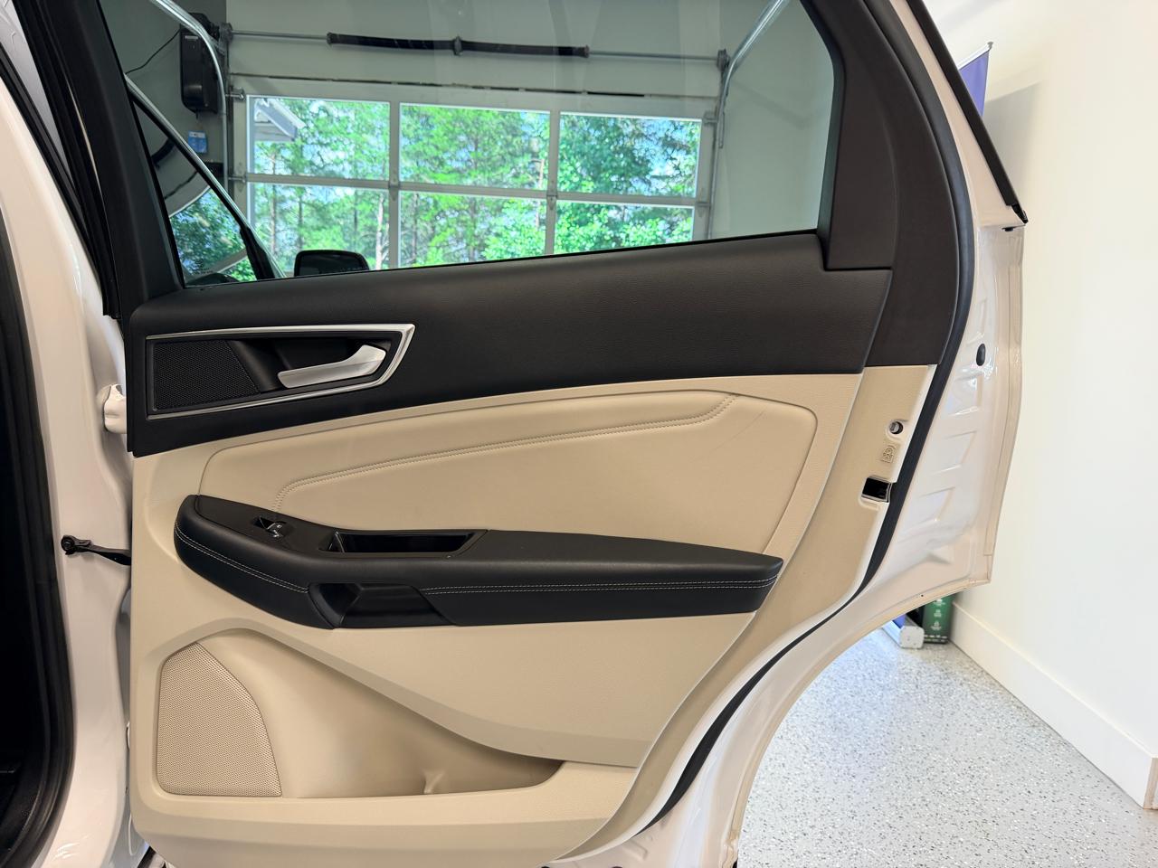 Ford Edge Titanium FWD 2017