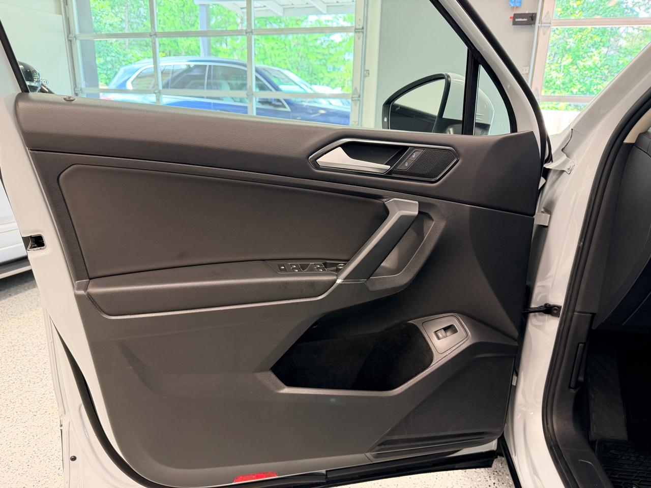 Volkswagen Tiguan 2.0T SEL 4MOTION 2018