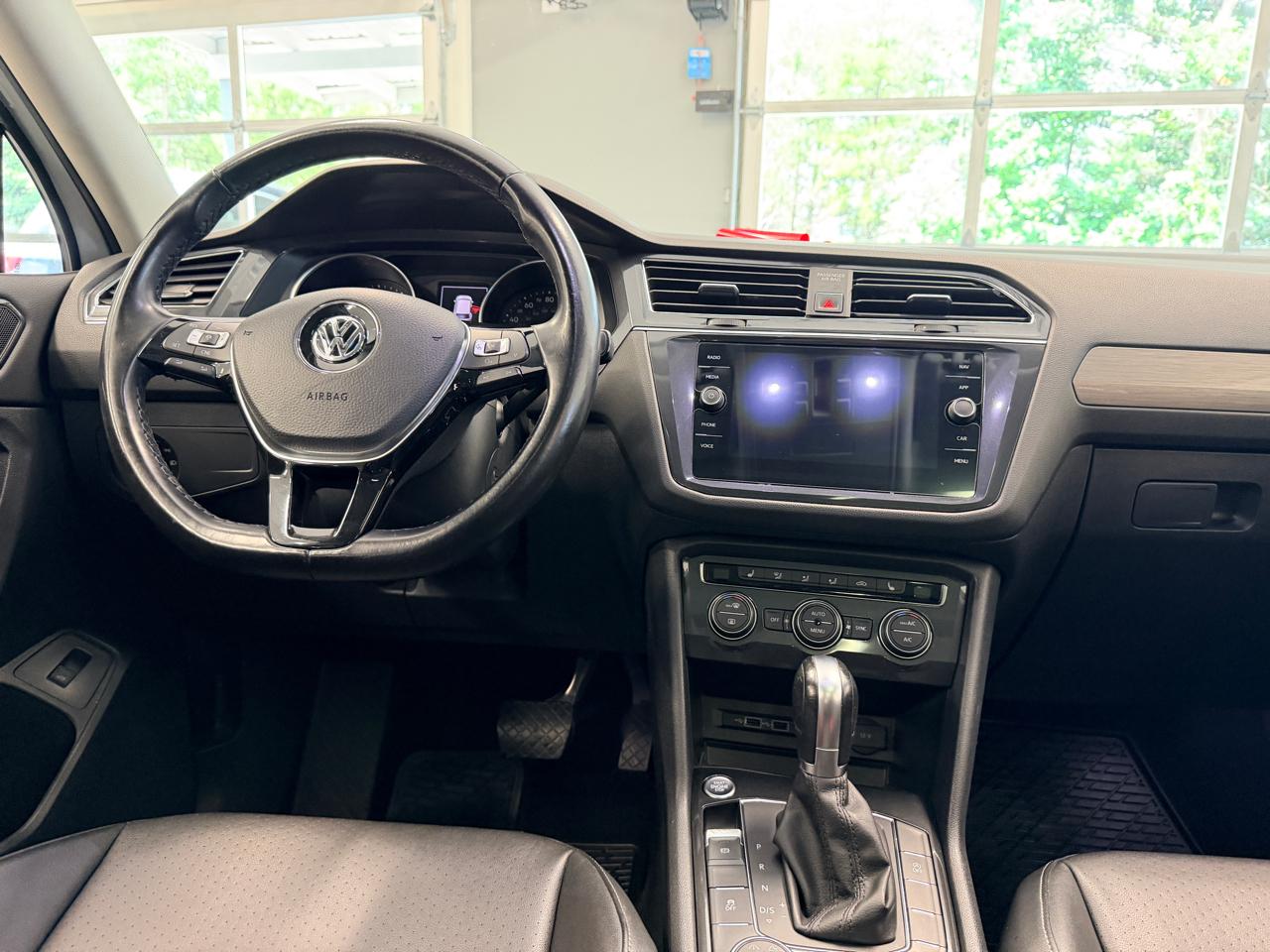 Volkswagen Tiguan 2.0T SEL 4MOTION 2018