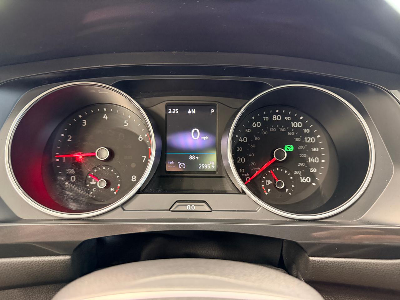 Volkswagen Tiguan 2.0T SEL 4MOTION 2018