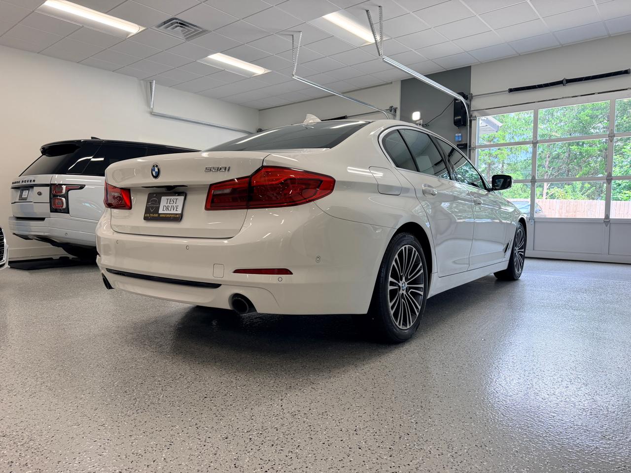 BMW 5 Series  2019
