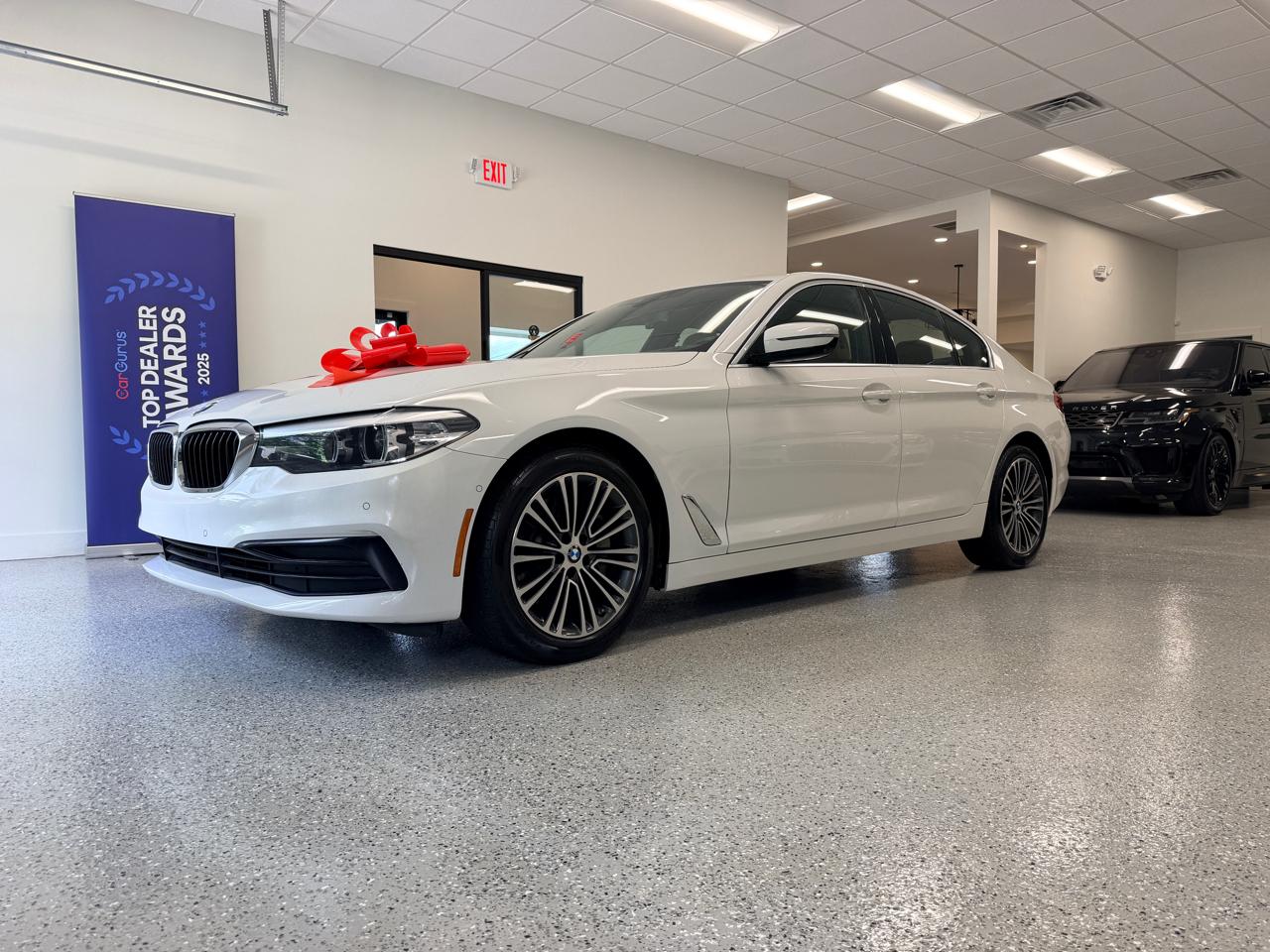 BMW 5 Series  2019