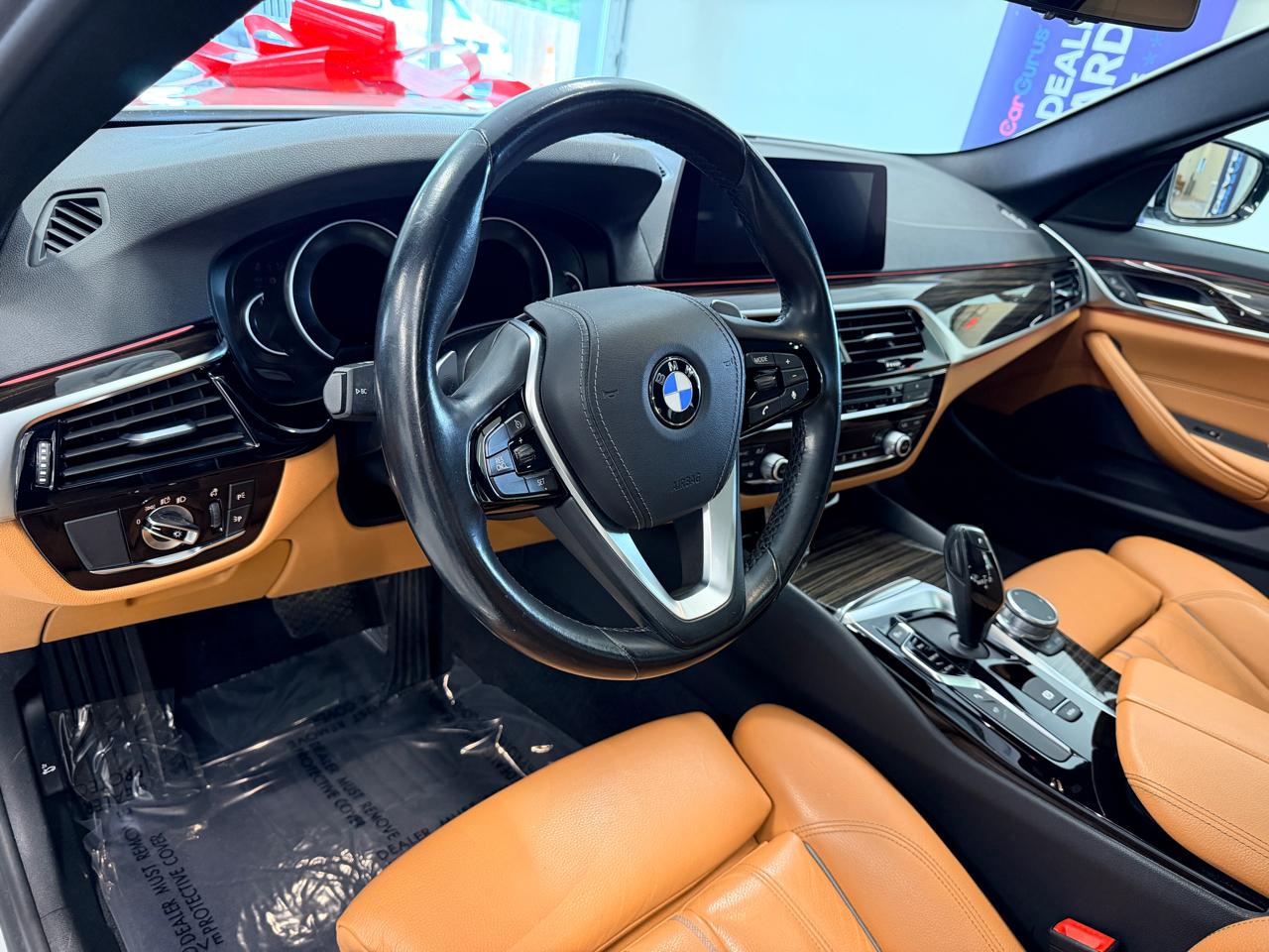 BMW 5 Series  2019