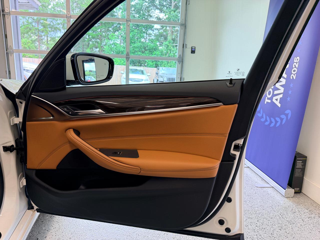 BMW 5 Series  2019