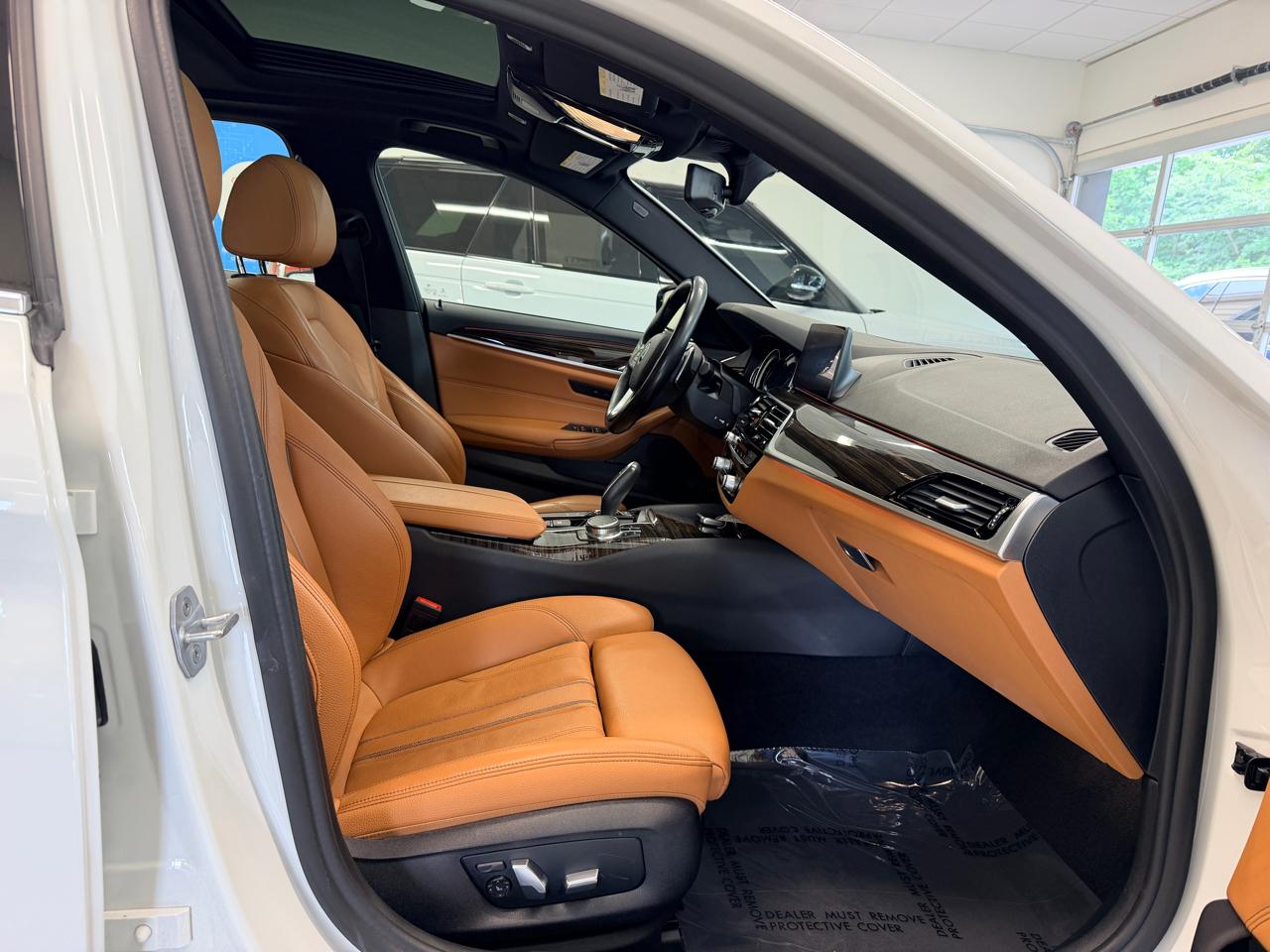 BMW 5 Series  2019