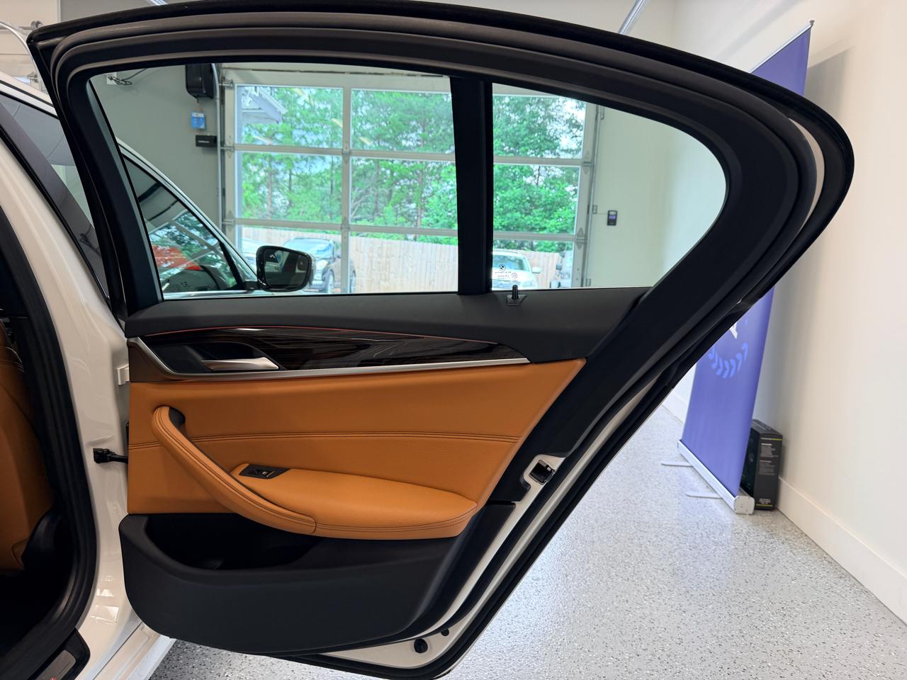 BMW 5 Series  2019