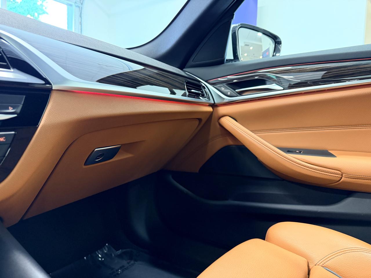 BMW 5 Series  2019