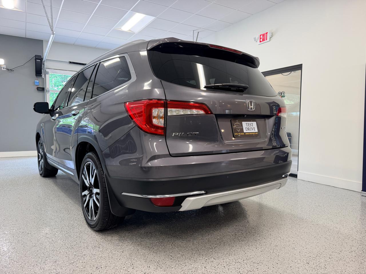 Honda Pilot Touring 7-Passenger 2WD 2019